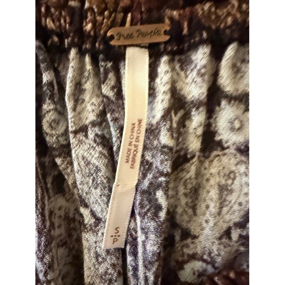 Free People Brown Paisley Floral Boho Romper 3/4 Sleeve Tie‎ Cuff Small - Picture 2 of 10